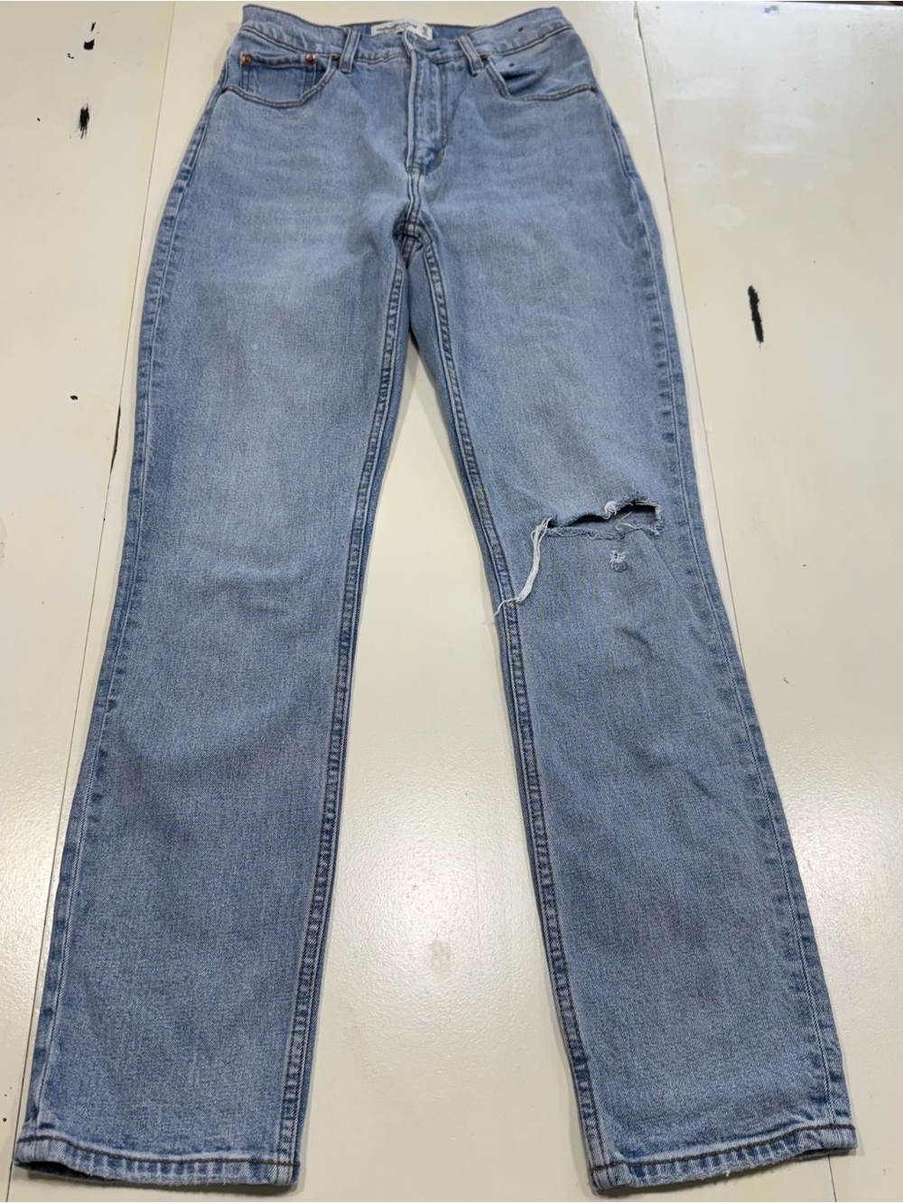Abercrombie Curve Love The '90s Slim Straight Ultra High Rise Jeans (26/2s)